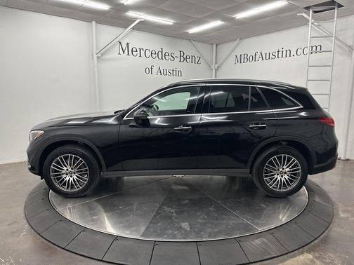 2026 Mercedes-Benz GLC 300 Base