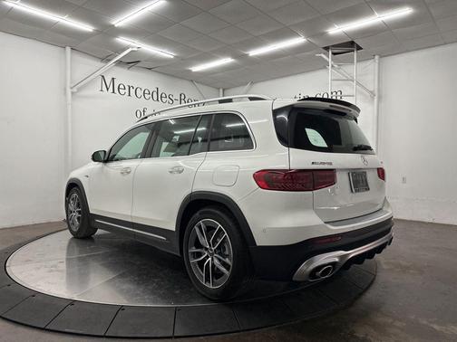 2026 Mercedes-Benz AMG GLB 35 Base