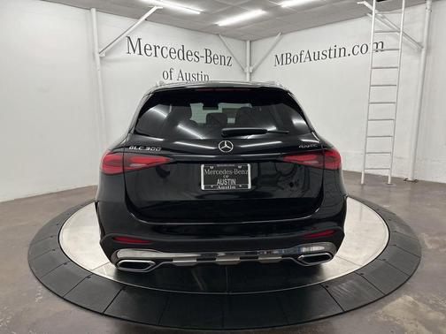 2026 Mercedes-Benz GLC 300 Base 4MATIC