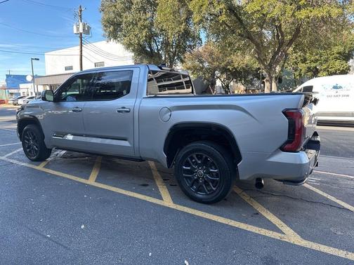 2022 Toyota Tundra Platinum