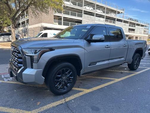 2022 Toyota Tundra Platinum