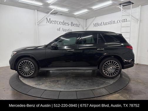 2026 Mercedes-Benz GLC 300 Base