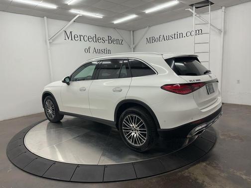 2026 Mercedes-Benz GLC 300 Base 4MATIC