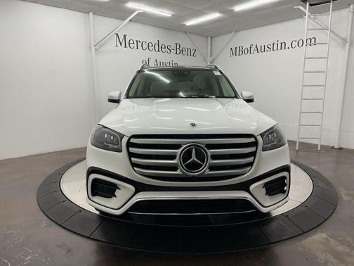 2026 Mercedes-Benz GLS 450 4MATIC