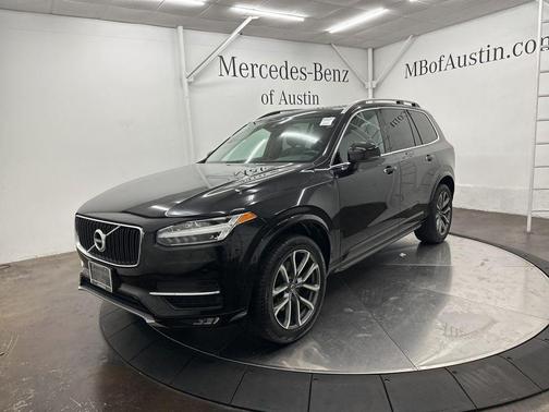 2017 Volvo XC90 T6 Momentum