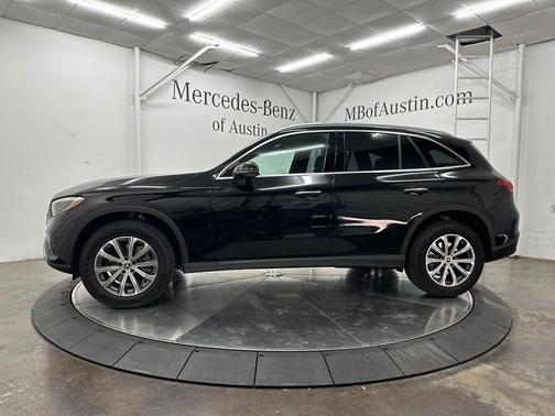 Black 2026 Mercedes-Benz GLC 300 Base