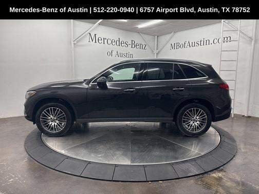 2025 Mercedes-Benz GLC 300 Base