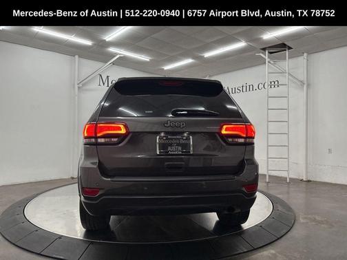 2017 Jeep Grand Cherokee Laredo