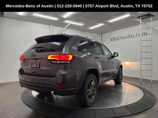 2017 Jeep Grand Cherokee Laredo