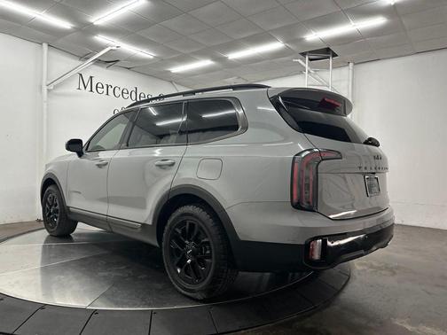Wolf Gray 2023 Kia Telluride SX X-Pro