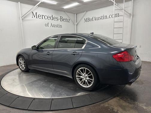 2011 INFINITI G37 Journey