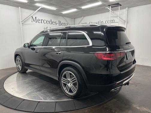 2026 Mercedes-Benz GLS 450 4MATIC