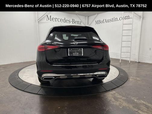 2025 Mercedes-Benz GLC 300 Base