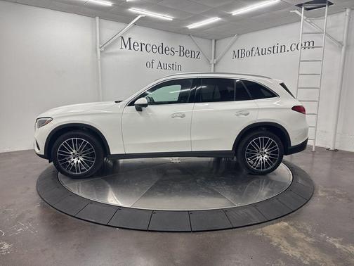 2026 Mercedes-Benz GLC 300 Base