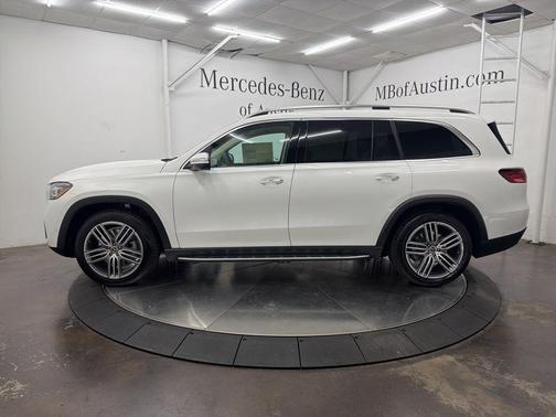 Polar White 2026 Mercedes-Benz GLS 450 4MATIC