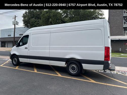 2022 Mercedes-Benz Sprinter 2500 170 WB