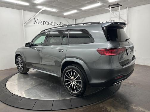 2026 Mercedes-Benz GLS 450 4MATIC