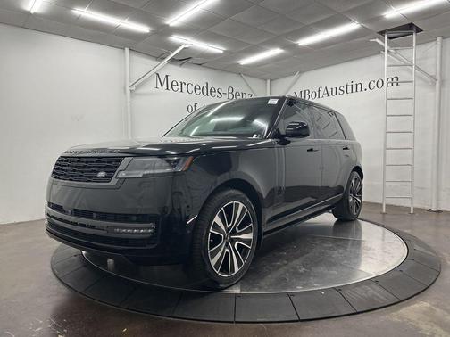 Santorini Black 2025 Land Rover Range Rover P400 SE 7 Seat