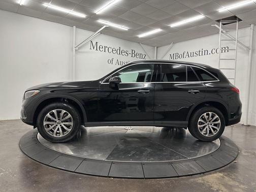 2025 Mercedes-Benz GLC 300 Base
