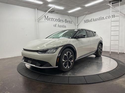Glacier 2022 Kia EV6 Wind