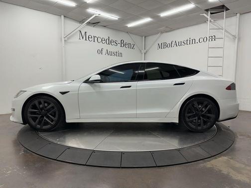 Pearl White Multi 2022 Tesla Model S Base