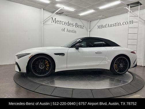 MANUFAKTUR Moonlight White Metallic 2022 Mercedes-Benz AMG SL 63 Base