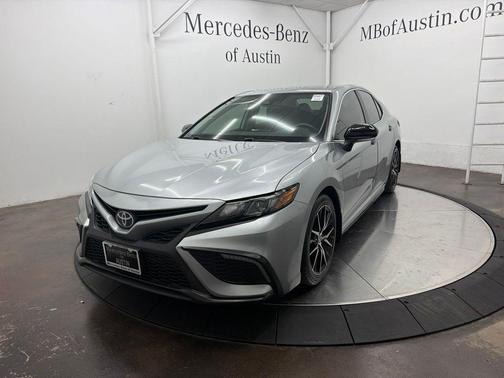 Celestial Silver Metallic 2023 Toyota Camry SE