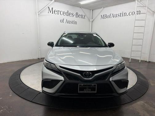 Celestial Silver Metallic 2023 Toyota Camry SE