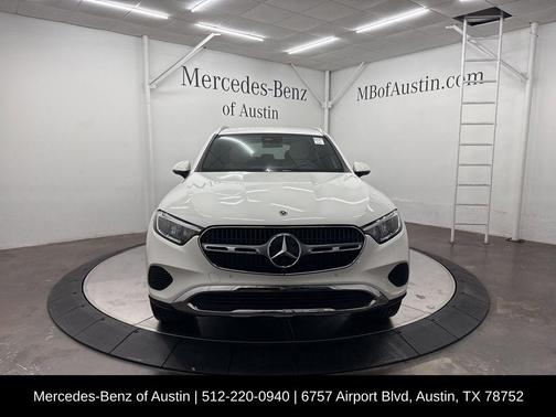 2025 Mercedes-Benz GLC 300 Base