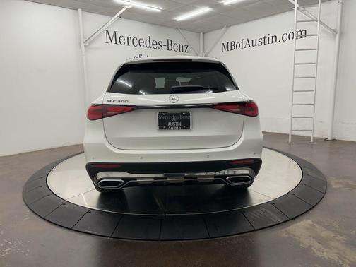 2025 Mercedes-Benz GLC 300 Base