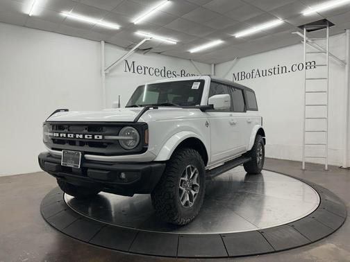 2023 Ford Bronco 