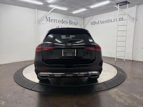 2026 Mercedes-Benz GLC 300 Base