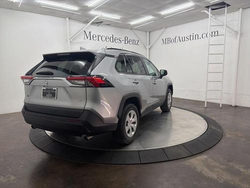 Silver Sky Metallic 2021 Toyota RAV4 LE