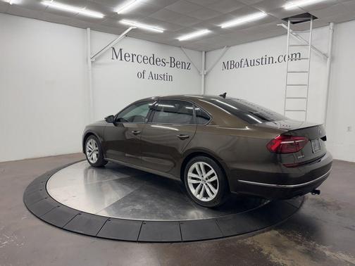 2019 Volkswagen Passat 2.0T Wolfsburg