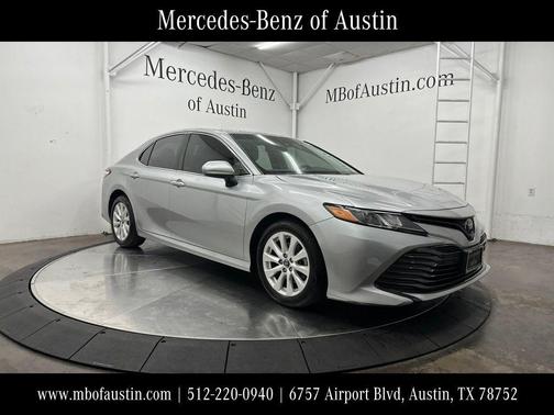 Celestial Silver Metallic 2018 Toyota Camry LE