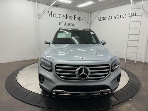 Cirrus Silver Metallic 2026 Mercedes-Benz GLB 250 Base