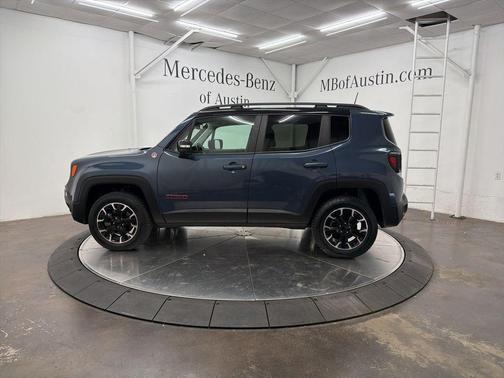 2023 Jeep Renegade Trailhawk