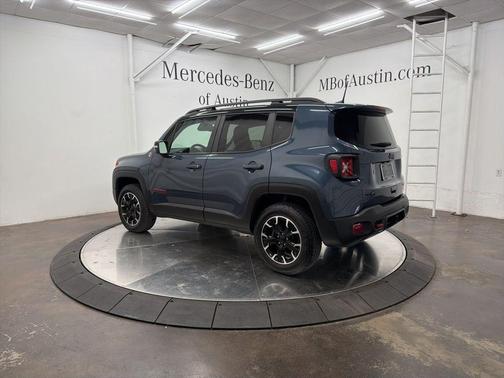 2023 Jeep Renegade Trailhawk