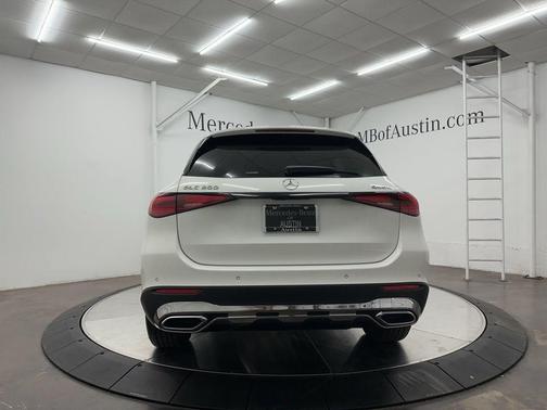 2025 Mercedes-Benz GLC 300 Base 4MATIC