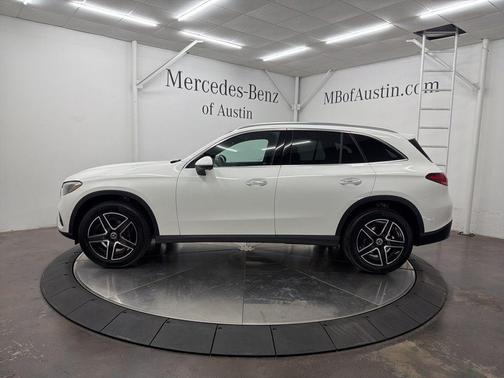 2026 Mercedes-Benz GLC 300 Base