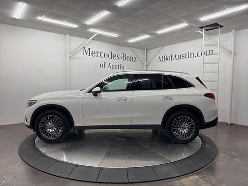 2026 Mercedes-Benz GLC 300 Base