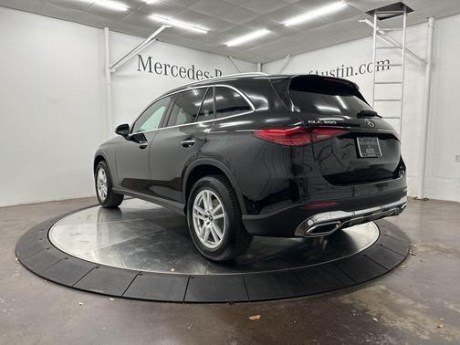 2025 Mercedes-Benz GLC 300 Base