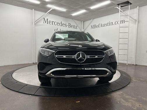 2025 Mercedes-Benz GLC 300 Base