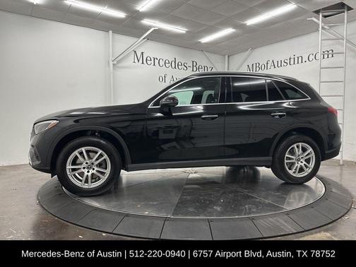2025 Mercedes-Benz GLC 300 Base
