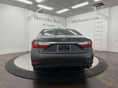 2017 Lexus ES 350 Base