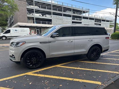 2024 Lincoln Navigator Reserve