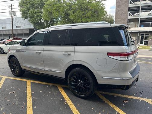 2024 Lincoln Navigator Reserve