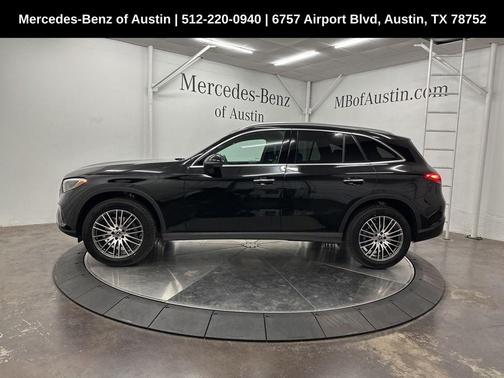 2025 Mercedes-Benz GLC 300 Base