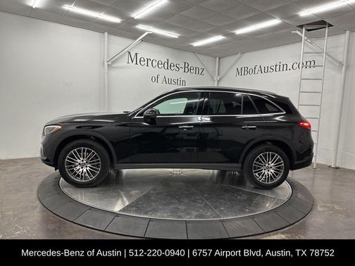 2025 Mercedes-Benz GLC 300 Base