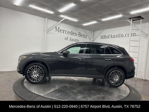 2025 Mercedes-Benz GLC 300 Base